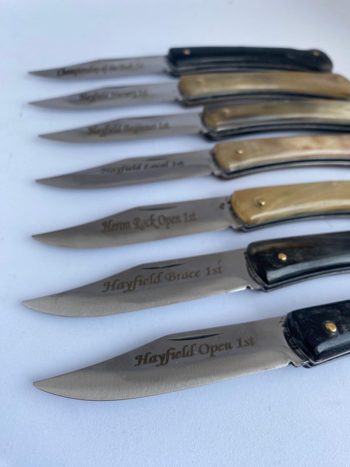 Nature's Edge Farmer's Pocket Knife: A Masterpiece Crafted from Authentic Animal Horn!