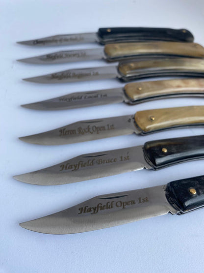 Nature's Edge Farmer's Pocket Knife: A Masterpiece Crafted from Authentic Animal Horn!